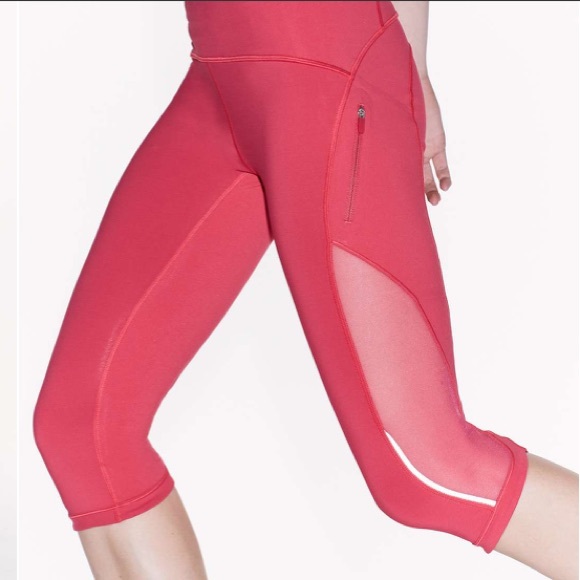 - Lululemon Sun Runner Crops - Picture 3 of 7